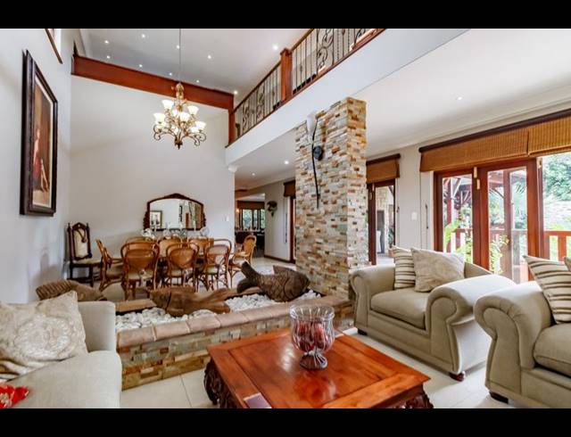 4 BEDROOM HOUSE FOR SALE IN MIDSTREAM ESTATE